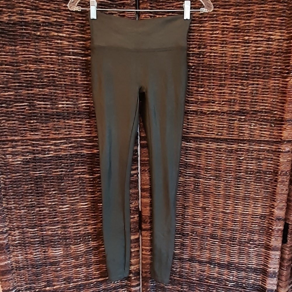 Spanx Faux Leather Leggings 2437 Women's XS Green Athletic Coated Workout Chic